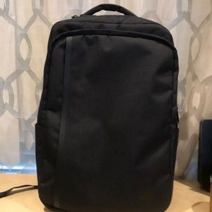 HERSCHEL SUPPLY CO., TRAVEL BACKPACK